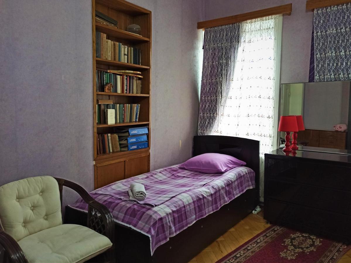 Guesthouse Lilia &Wine Celler Telavi Exterior foto