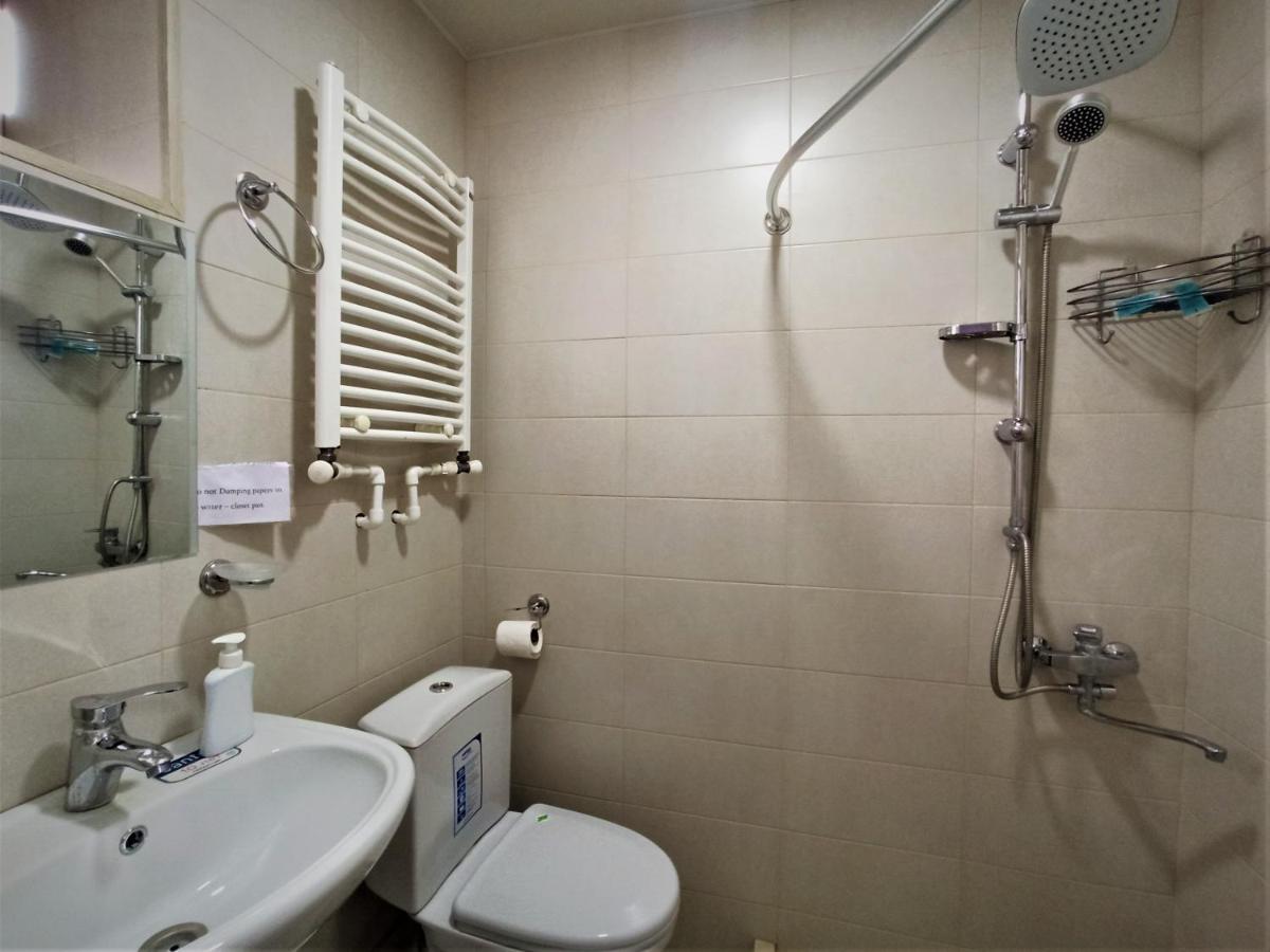 Guesthouse Lilia &Wine Celler Telavi Exterior foto